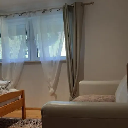 Traumhafte Mit Pool アパート *