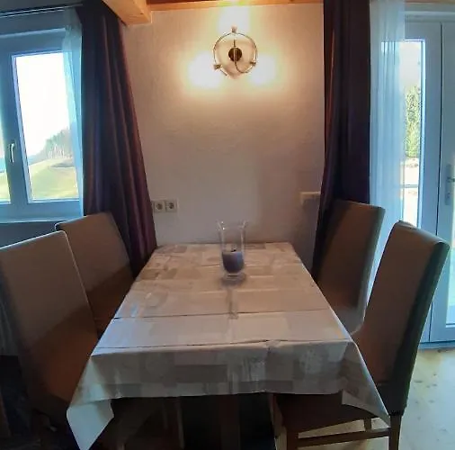 Traumhafte Mit Pool Lägenhet Steinen (Lorrach)