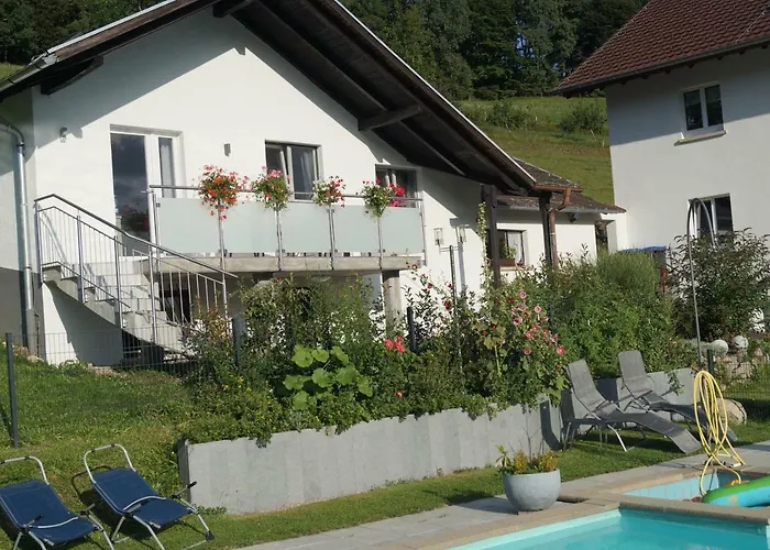 Traumhafte Mit Pool Steinen (Lorrach)